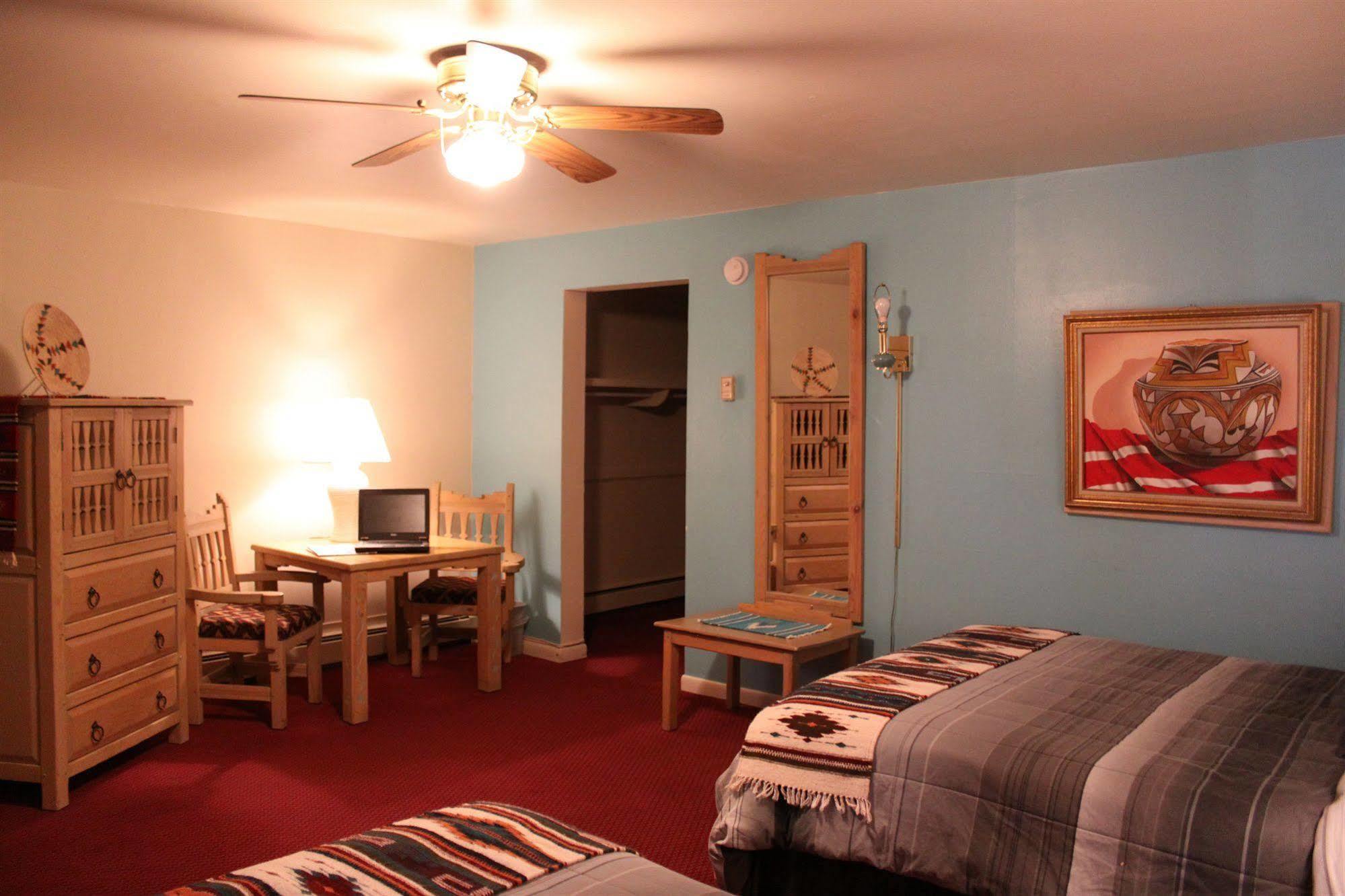 Kachina Lodge Resort And Meeting Center Taos Esterno foto
