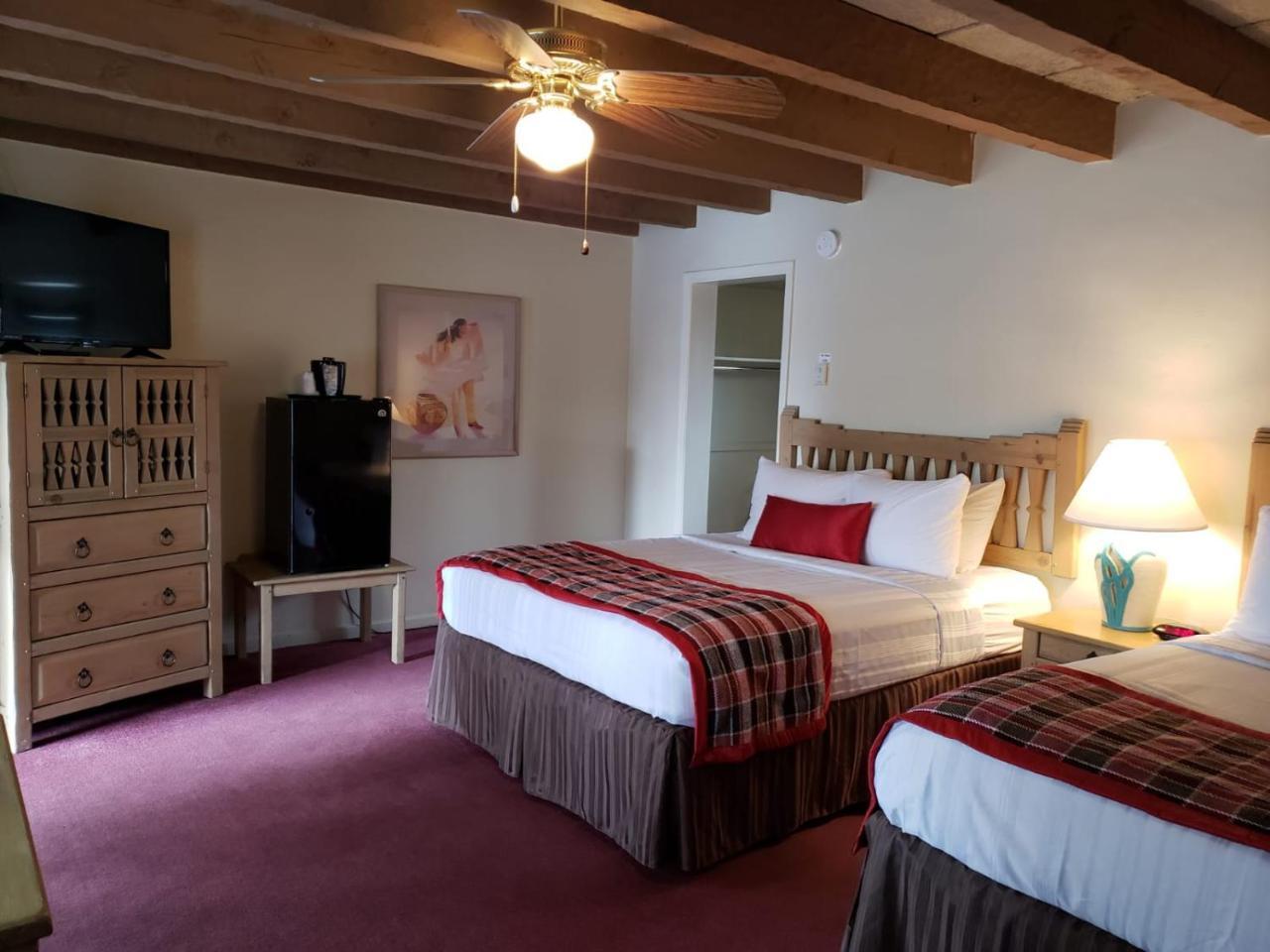 Kachina Lodge Resort And Meeting Center Taos Esterno foto