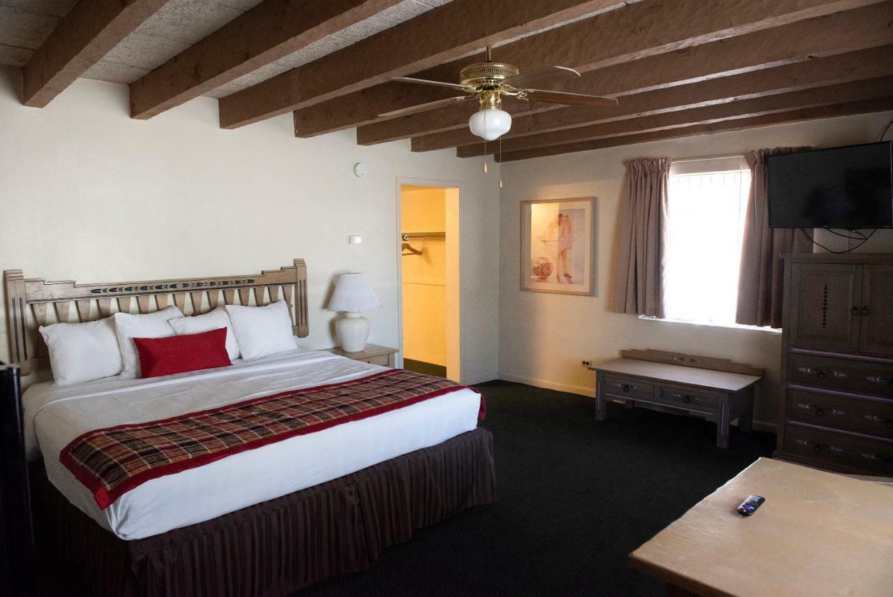 Kachina Lodge Resort And Meeting Center Taos Esterno foto