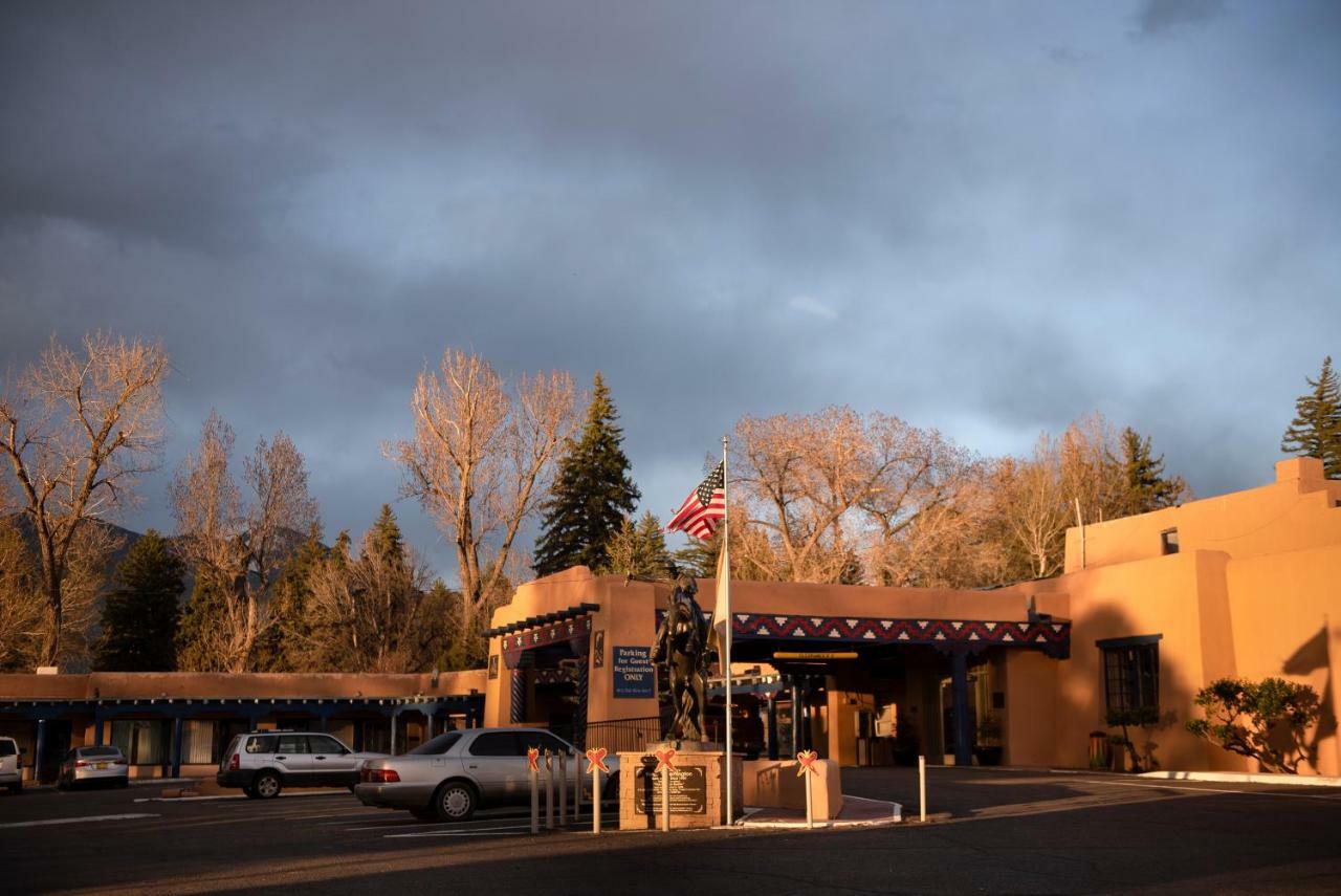 Kachina Lodge Resort And Meeting Center Taos Esterno foto