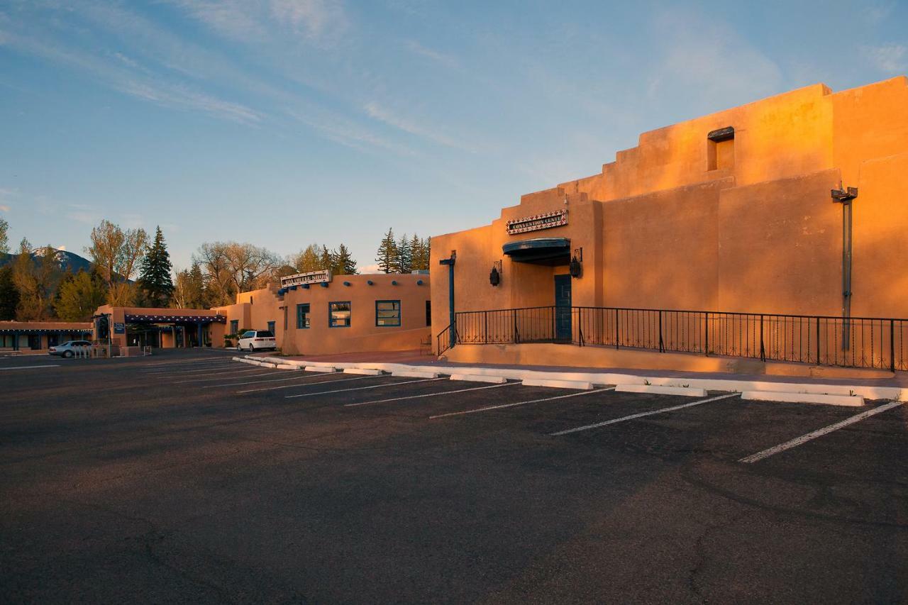 Kachina Lodge Resort And Meeting Center Taos Esterno foto