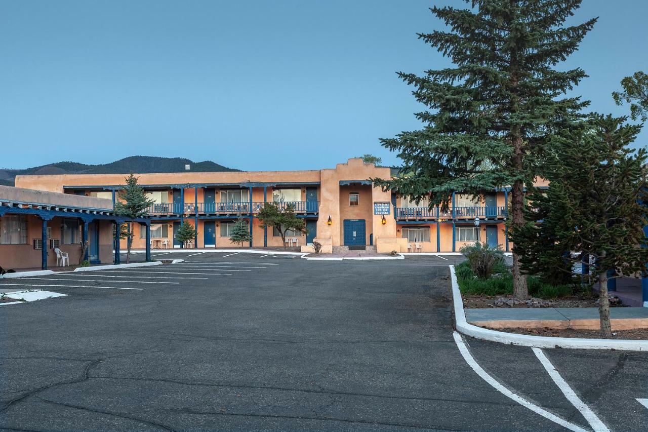 Kachina Lodge Resort And Meeting Center Taos Esterno foto