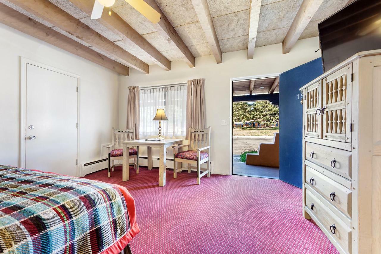 Kachina Lodge Resort And Meeting Center Taos Esterno foto